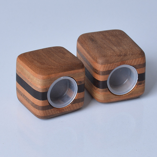 نمکدان چوبی